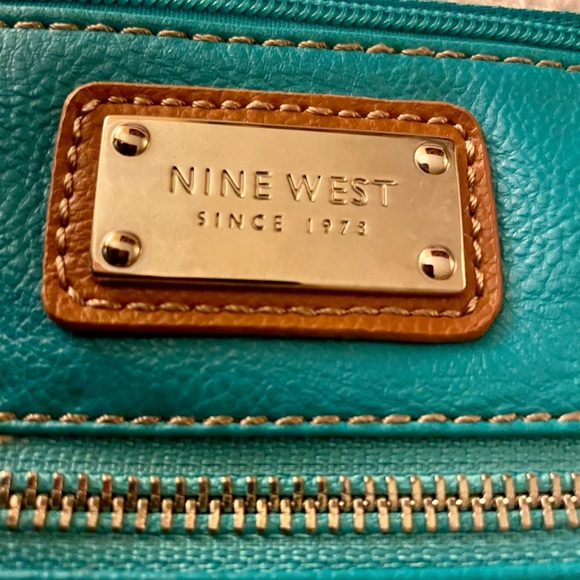 Nine West Turquoise and Tan Crossbody Bag - Picture 2 of 3